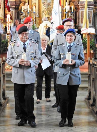 Ausmarsch mit den Friedenskerzen